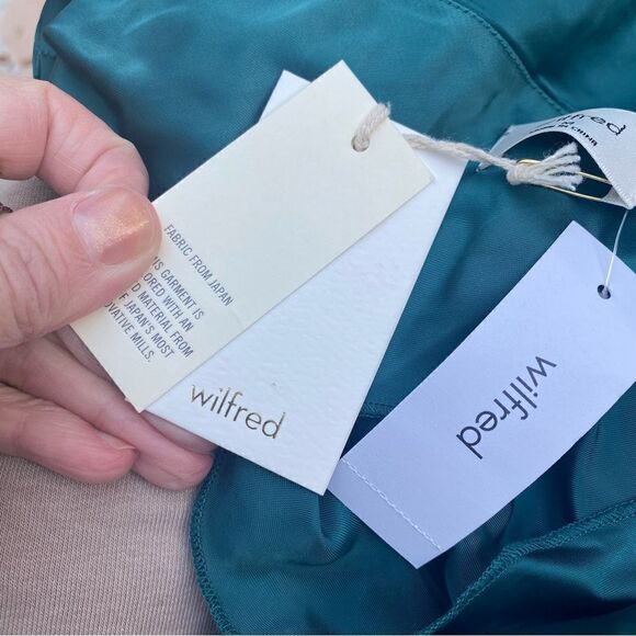 Aritzia Wilfred Satin Ruched Dress in deep green size medium NWT - Picture 13 of 14